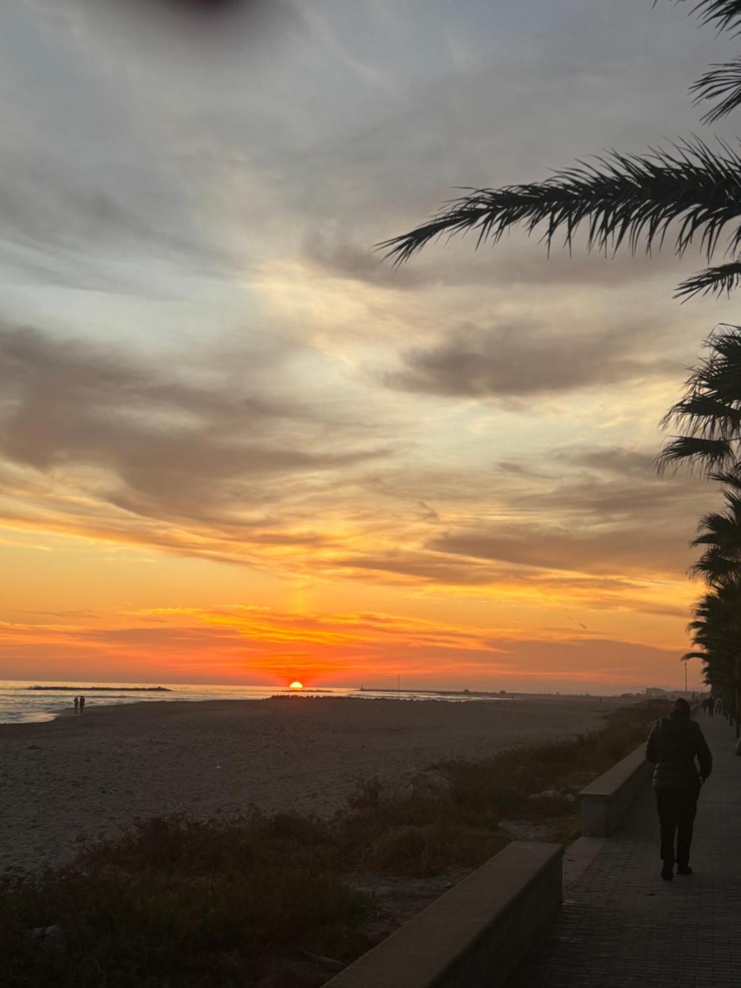 Playa Vilanova Y La Geltru Vilanova i la Geltru