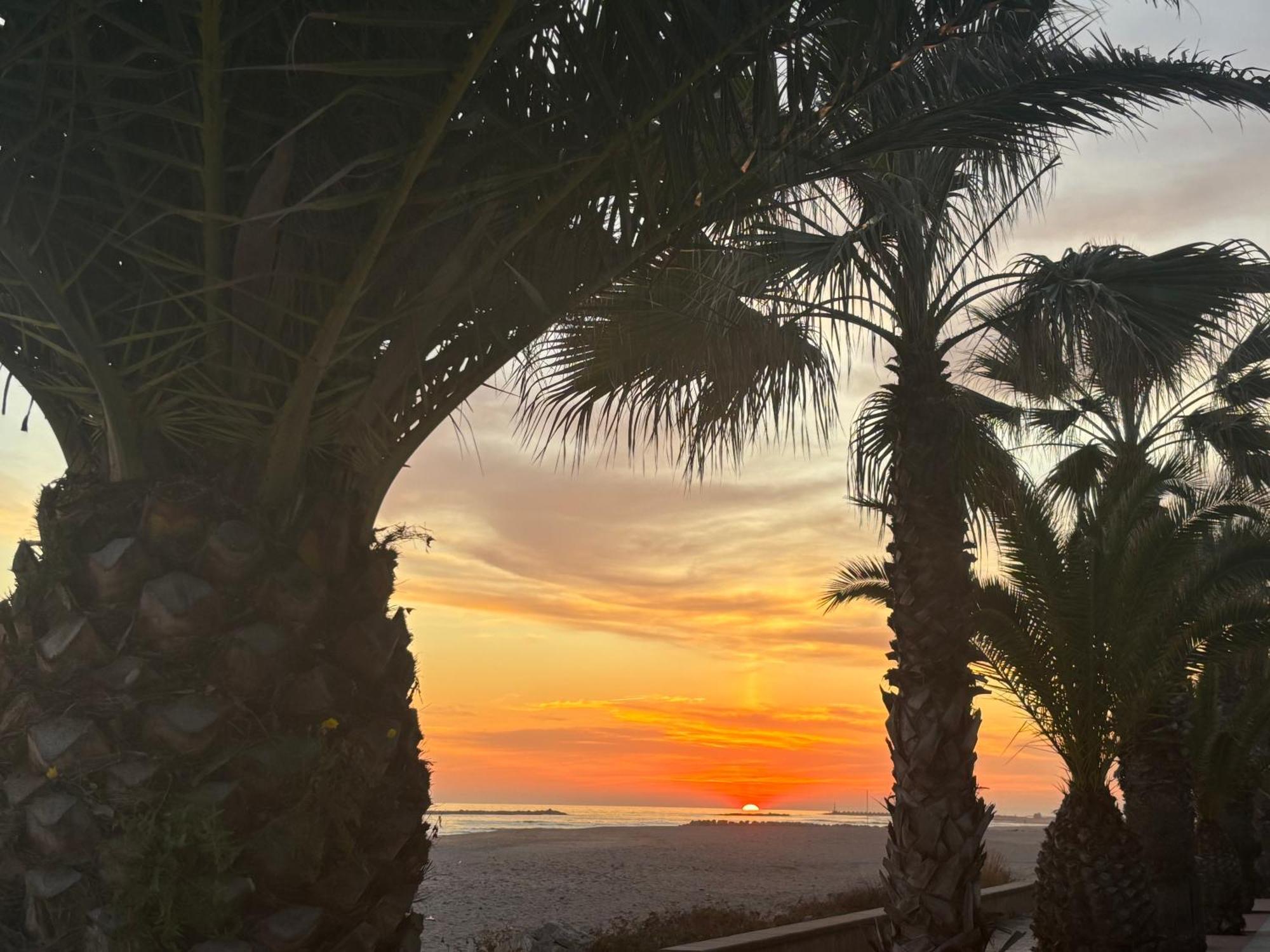 Playa Vilanova Y La Geltru *
